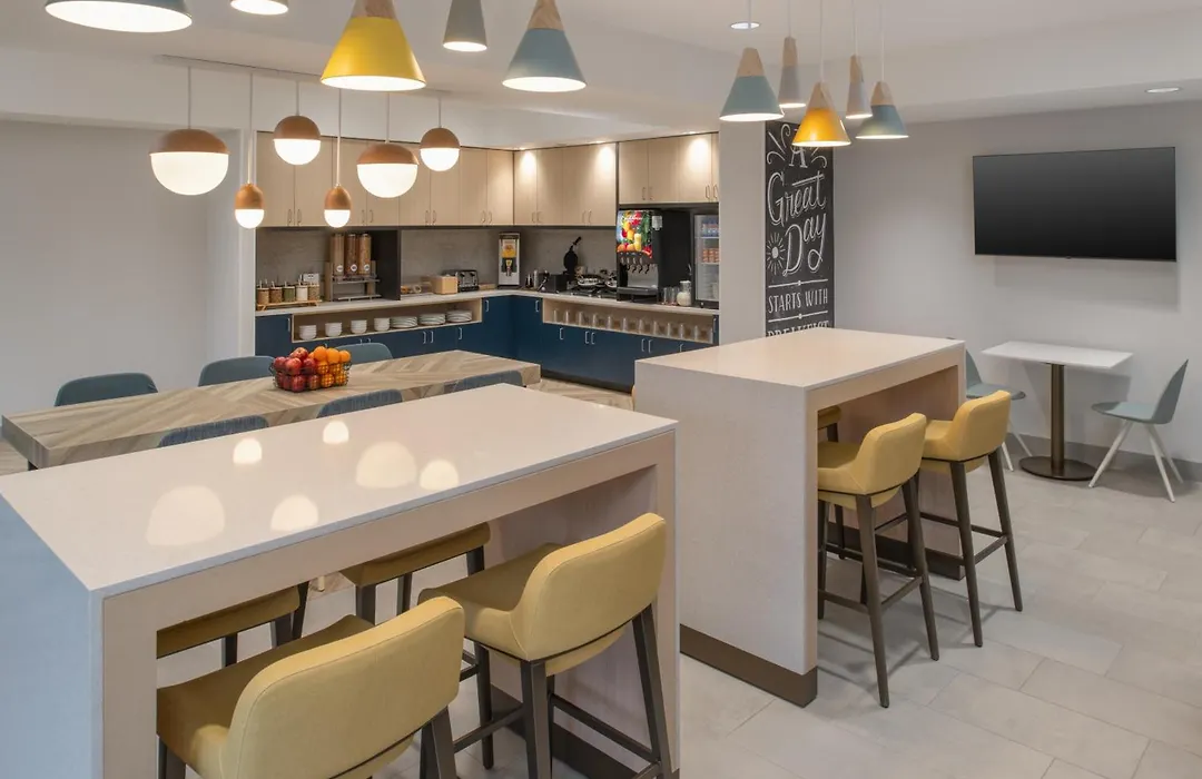 Towneplace Suites By Marriott Portland Airport-1